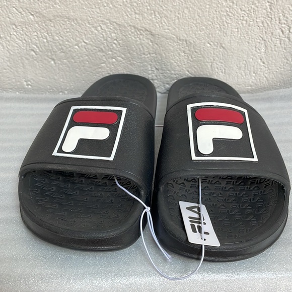 Fila - Women’s Slide - Picture 2 of 5